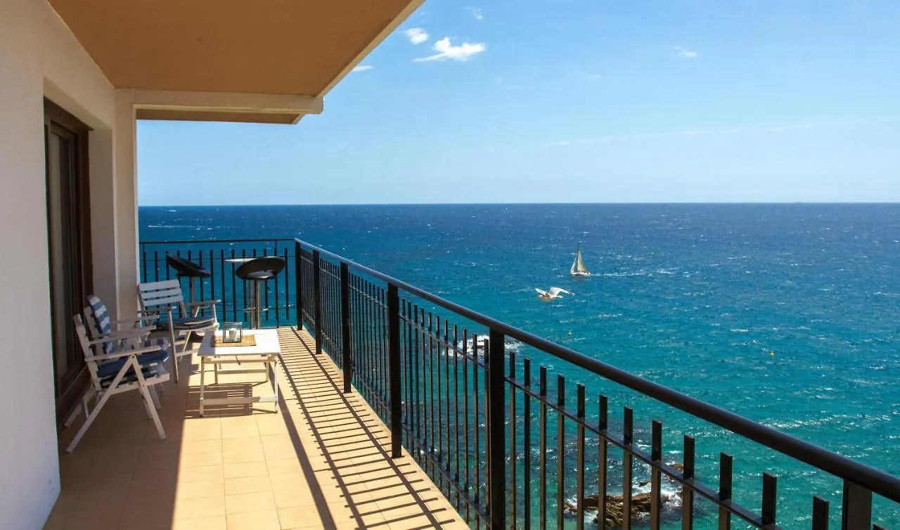 Spacious Seafront Apartment Platja d'Aro 0*,