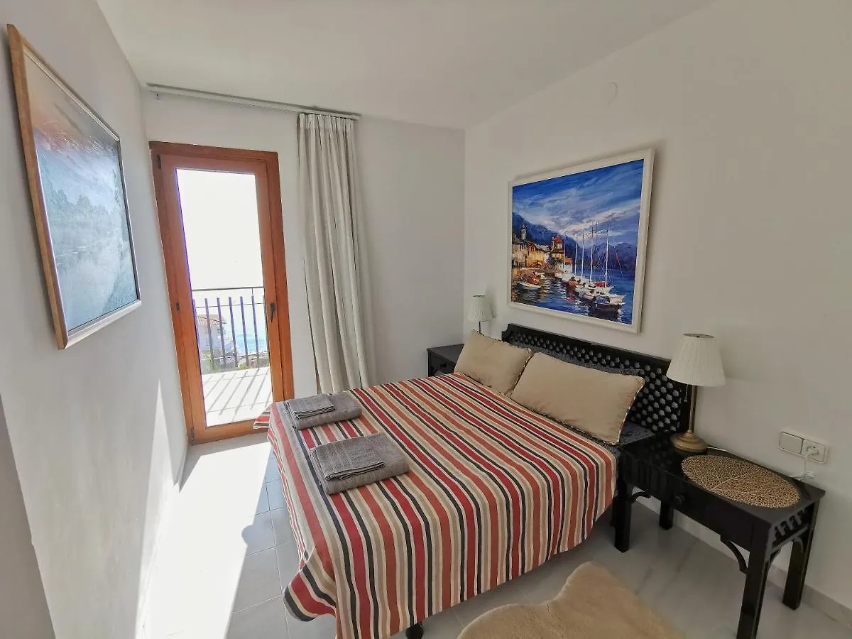 Spacious Seafront Apartment Platja d'Aro