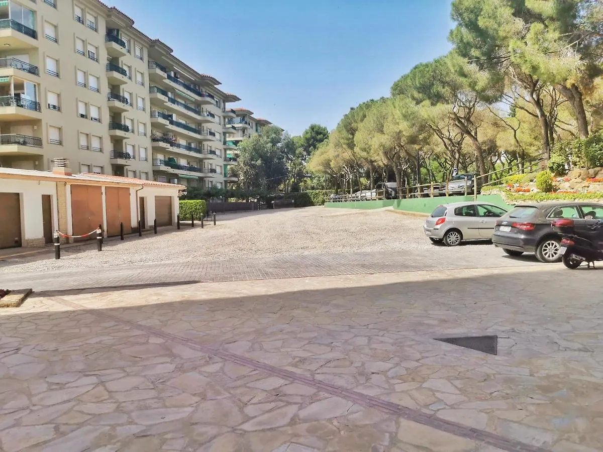 Spacious Seafront Apartment Platja d'Aro